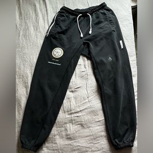 NIKE black DRI-FIT Basketball Joggers